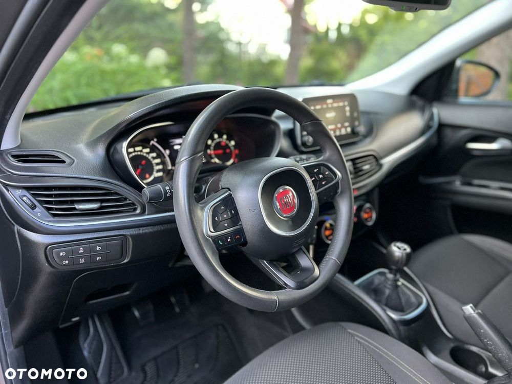 Fiat Tipo 1.4 16v Lounge EU6d - 13