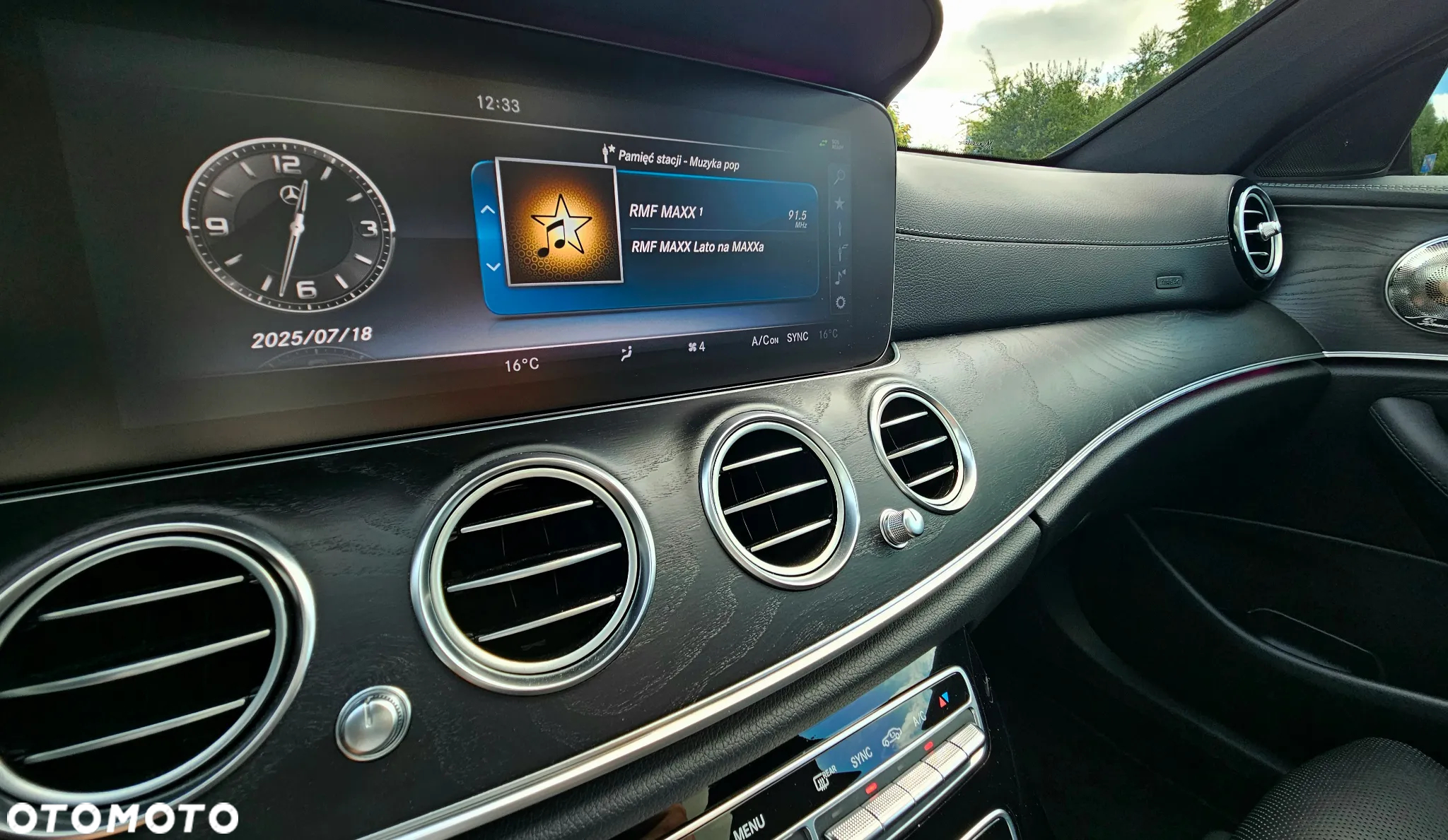 Mercedes-Benz Klasa E 43 AMG 4Matic 9G-TRONIC - 24