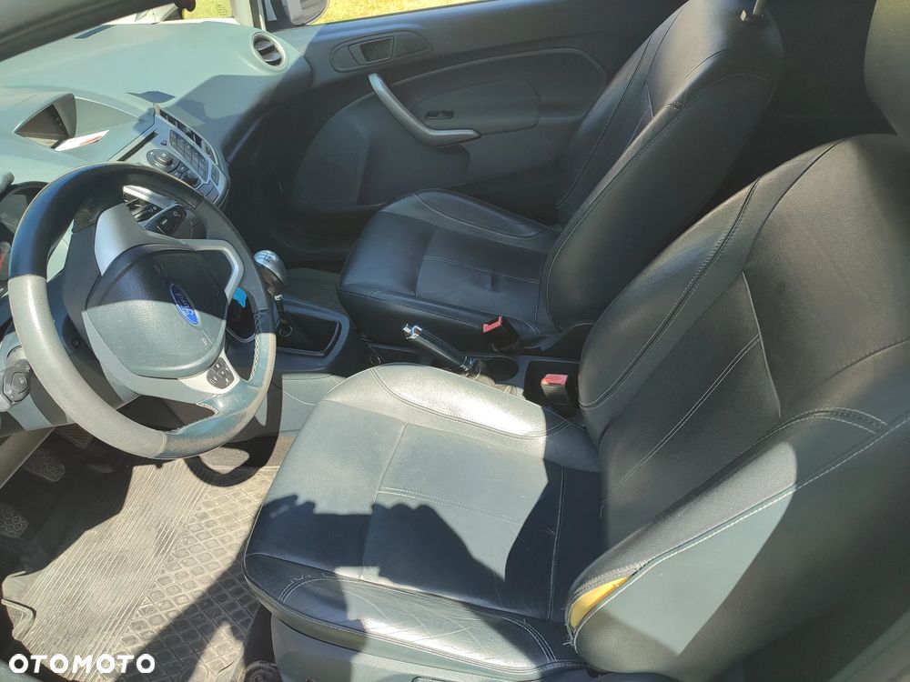 Ford Fiesta 1.6 TDCi Silver X - 7