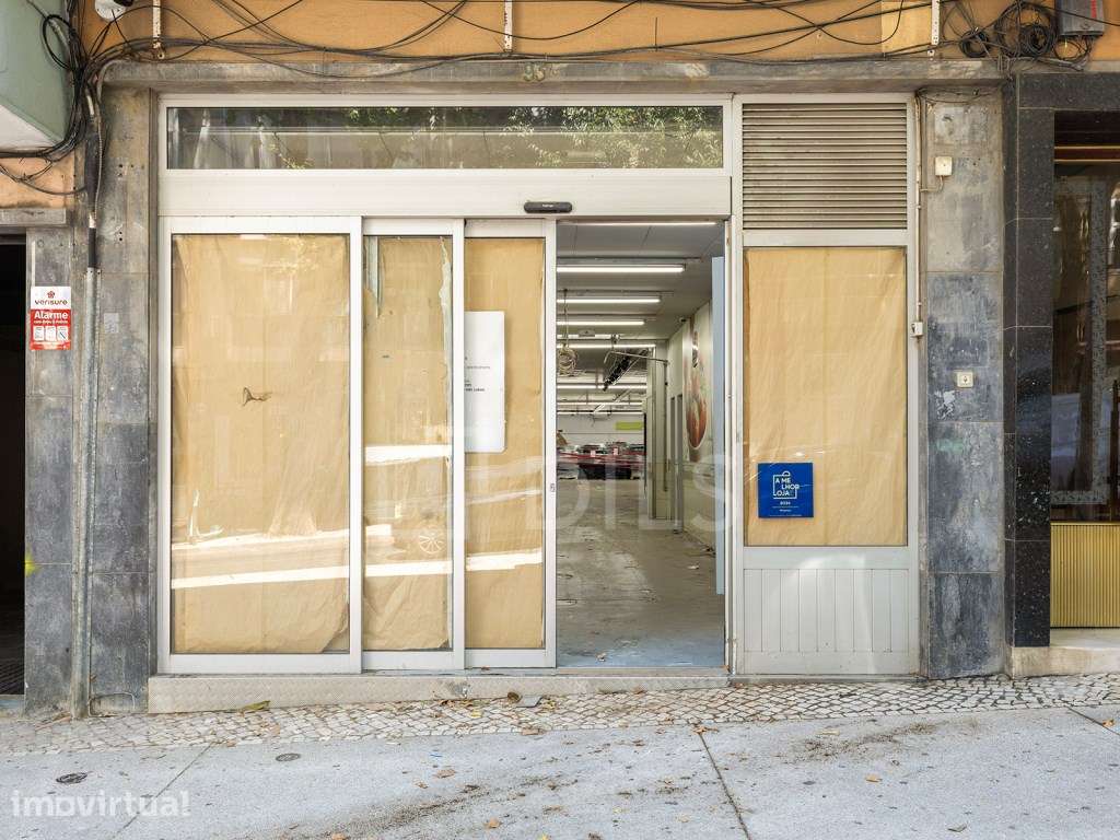 Loja para arrendar na Av. Gomes Pereira, em Benfica, Lisboa - Grande imagem: 2/20
