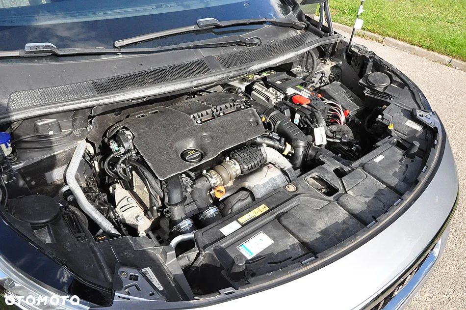 Peugeot 3008 1.6 BlueHDi Allure S&S - 37