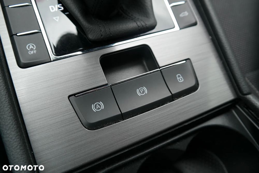 Skoda Superb 2.0 TDI SCR 4x4 Style DSG - 36