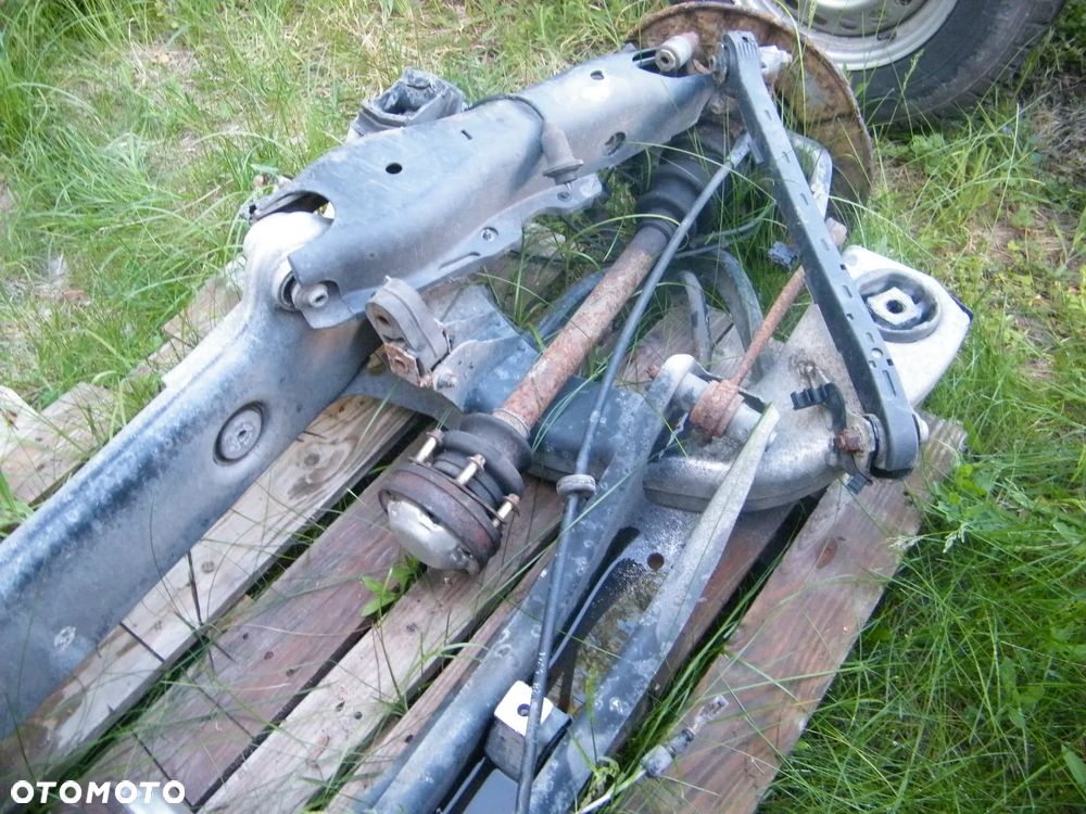 Półoś Piasta Zwrotnica Wahacz Sanki Belka Tarcze Zacisk Dyferencjał Drążek Stabilizator Tył Zawieszenia  Mercedes W220 3.2 CDI 197KM - 8