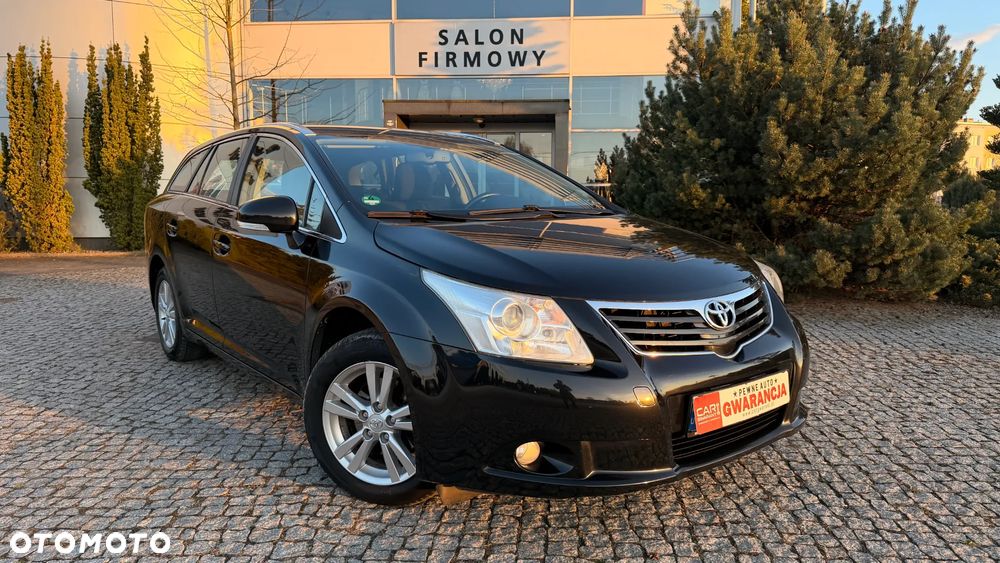 Toyota Avensis 2.0 Multidrive S Executive - 25