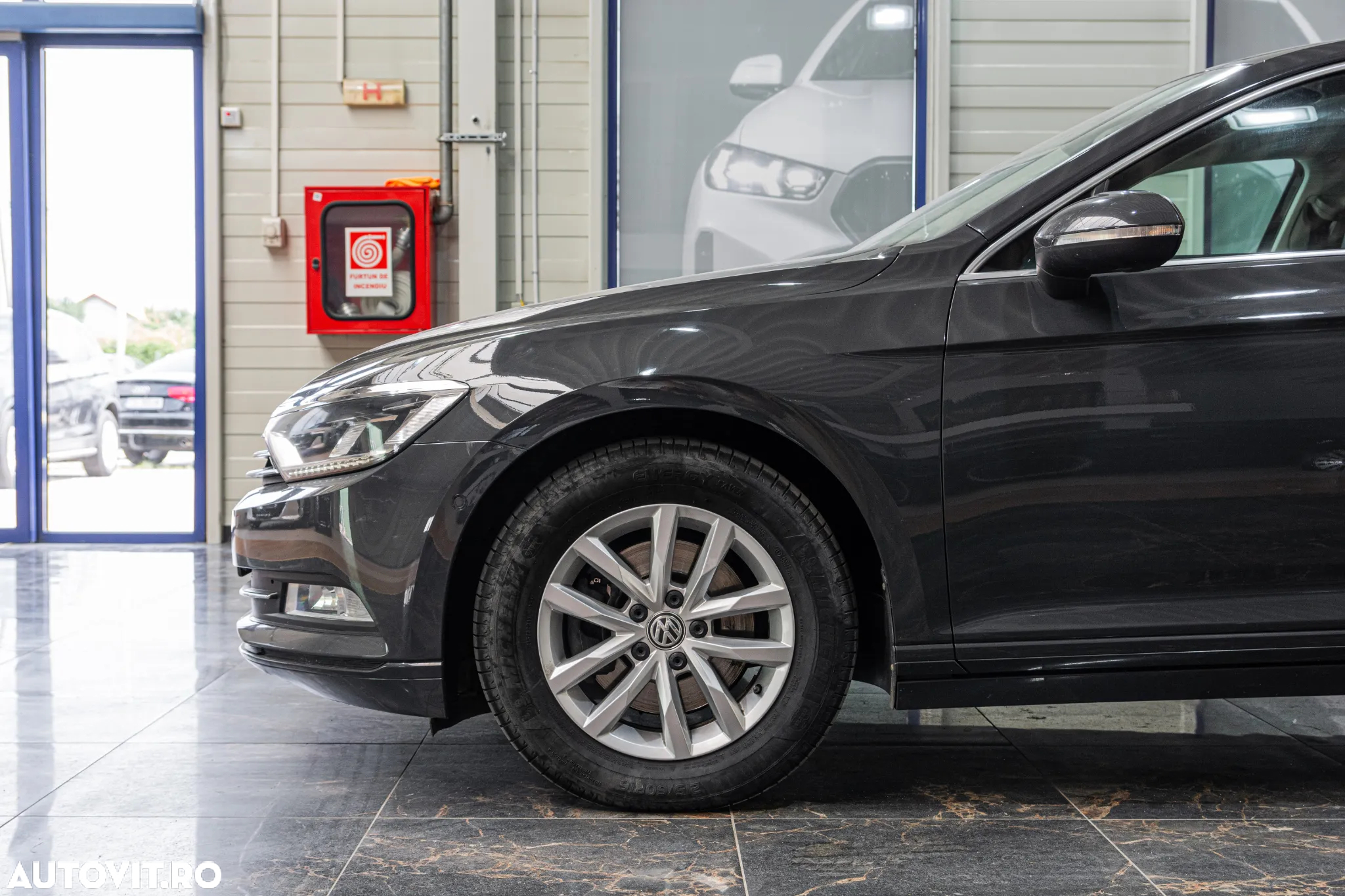 Volkswagen Passat 2.0 TDI DSG Highline - 11