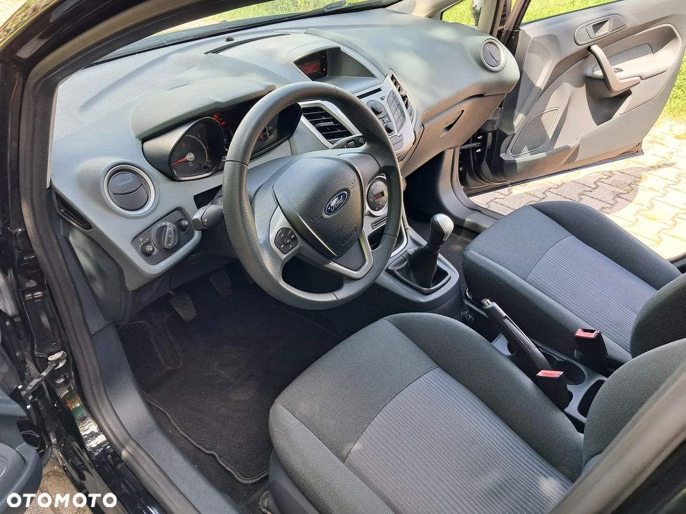 Ford Fiesta 1.25 Trend - 9