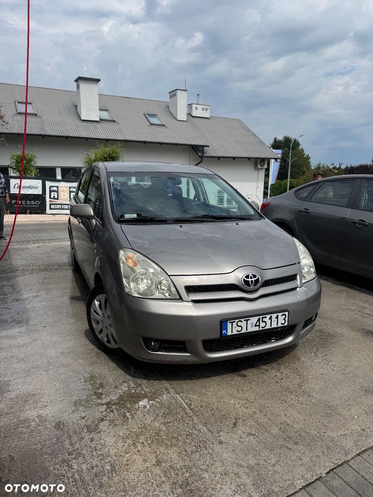 Toyota Corolla Verso 2.0 D-4D Prestige - 1