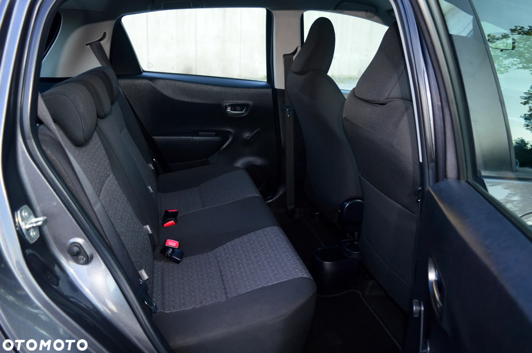 Toyota Yaris - 12