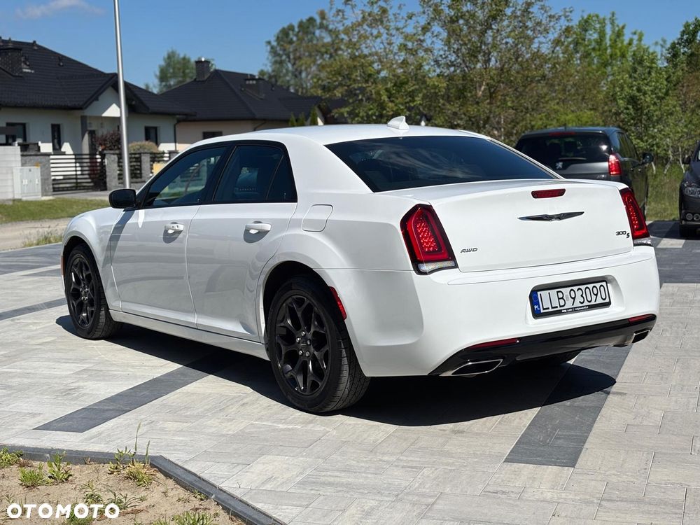 Chrysler 300s - 8