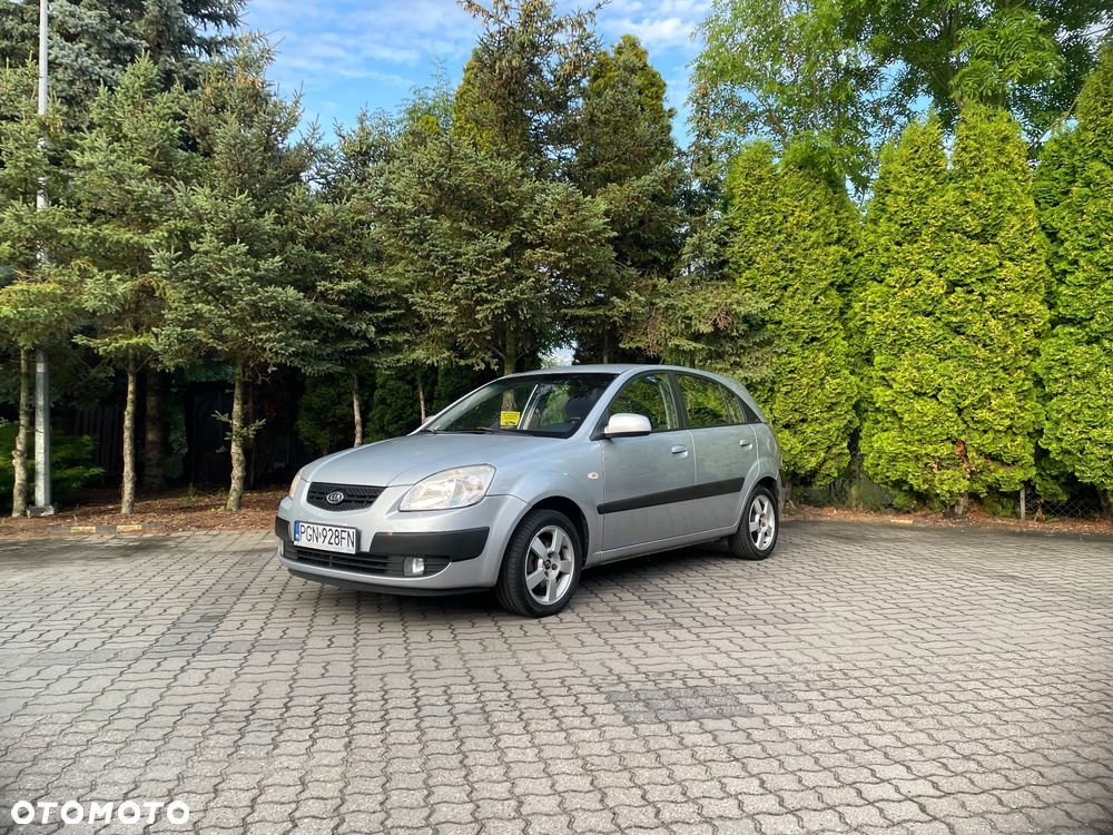 Kia Rio 1.5 CRDi Comfort - 1