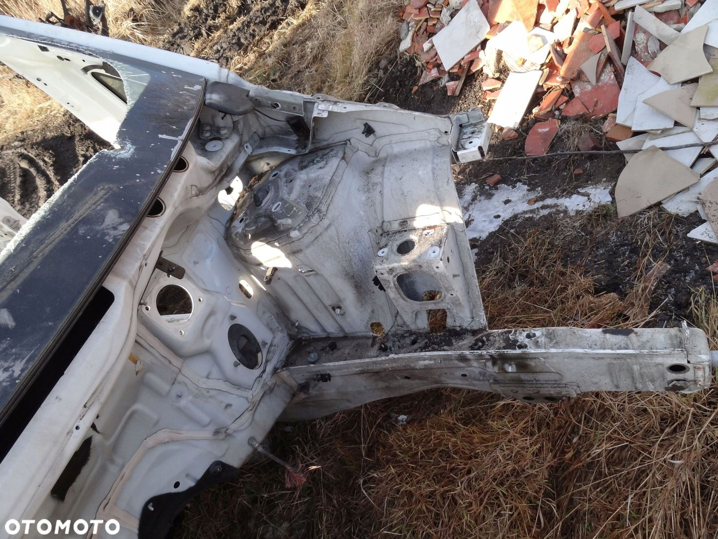 PODŁUŻNICA MERCEDES W447 VITO LEWA - 2
