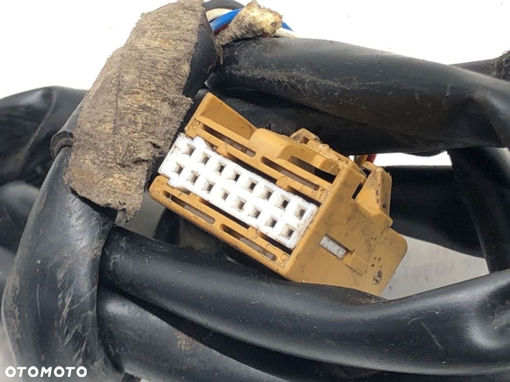 LUSTERKO LEWY - 139.00 PLN - AUDI A4 B7 Avant (8ED) 2004 - 2008 3.0 TDI quattro 171 kW [233 KM] olej - 6