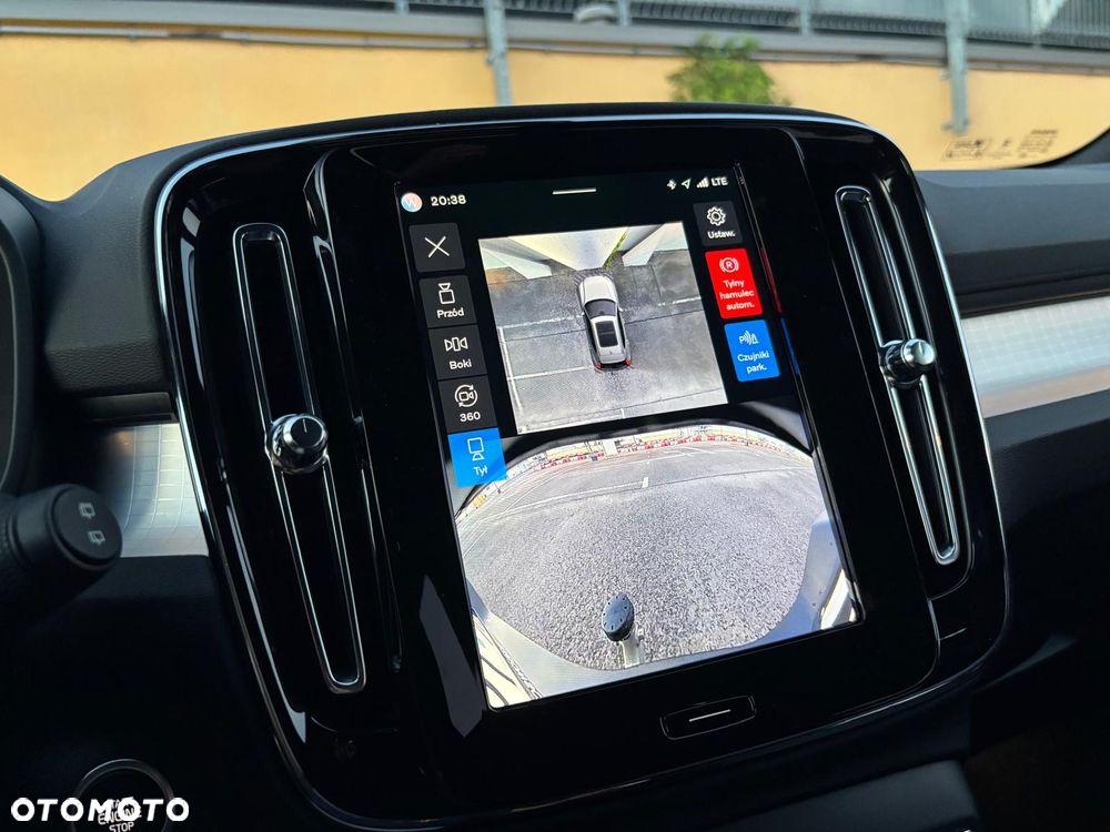 Volvo XC 40 B4 Ultra Black Edition - 29