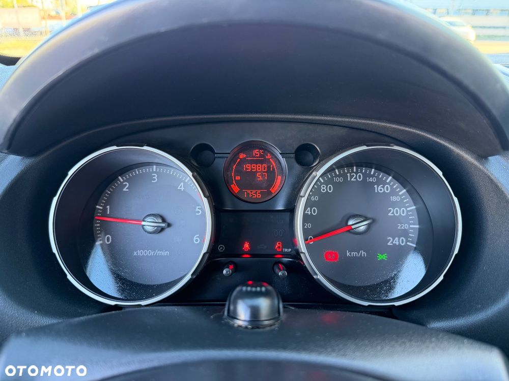 Nissan Qashqai+2 2.0 dCi DPF acenta - 6