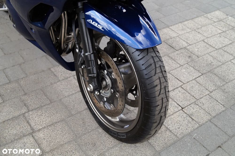 Suzuki GSX - 15