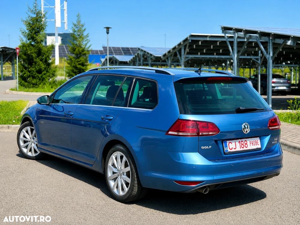 Volkswagen Golf - 8