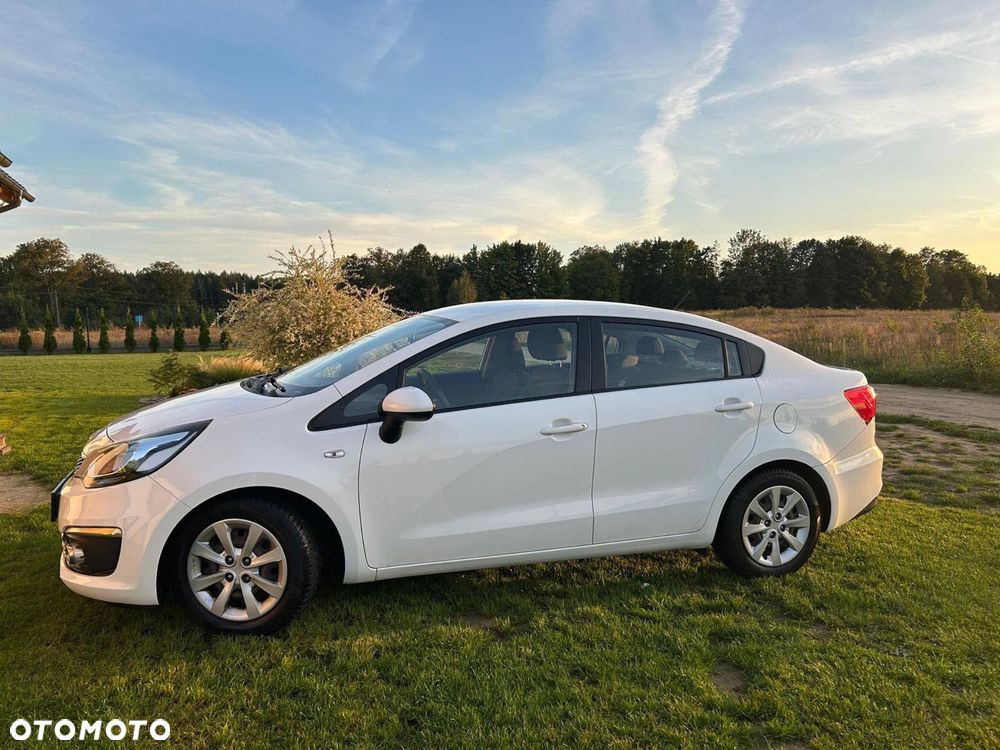 Kia Rio - 3