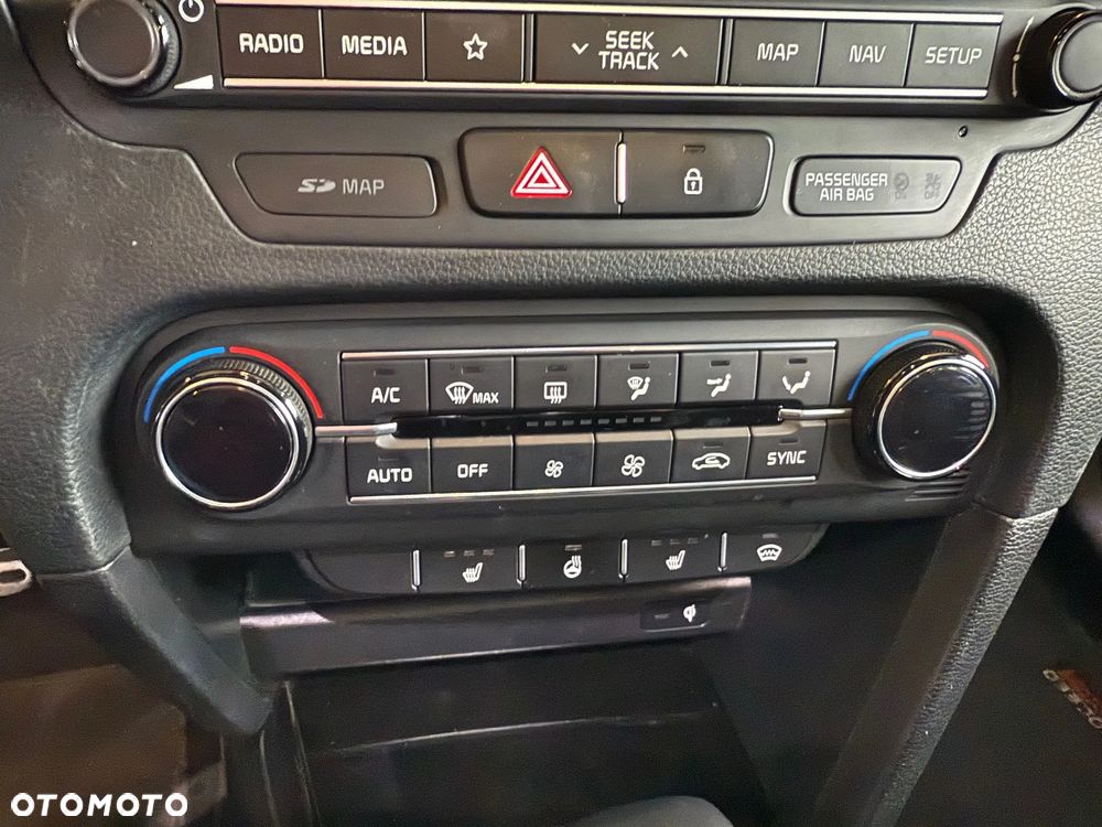 Kia ProCeed 1.6 T-GDI GT DCT - 14