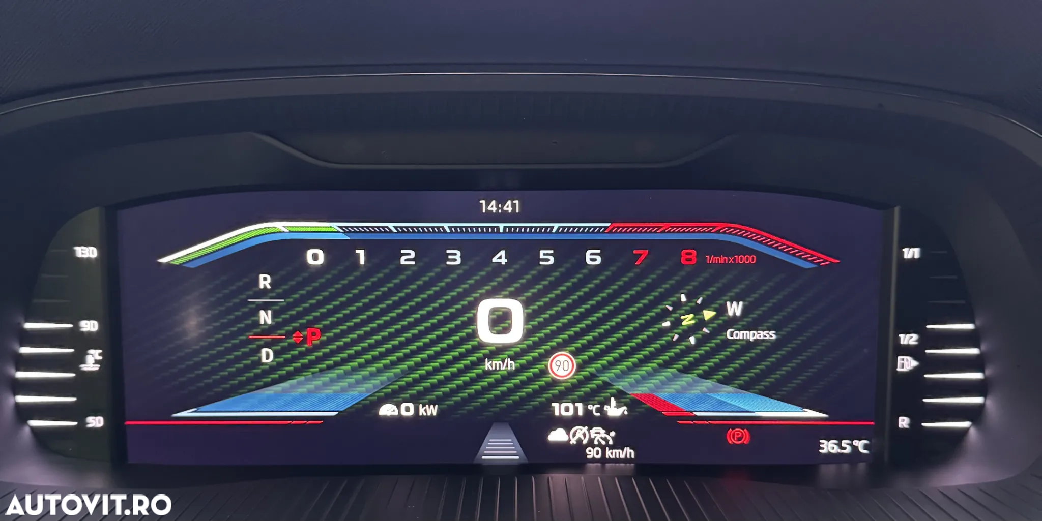 Skoda Octavia Combi 2.0 TSI DSG RS - 2
