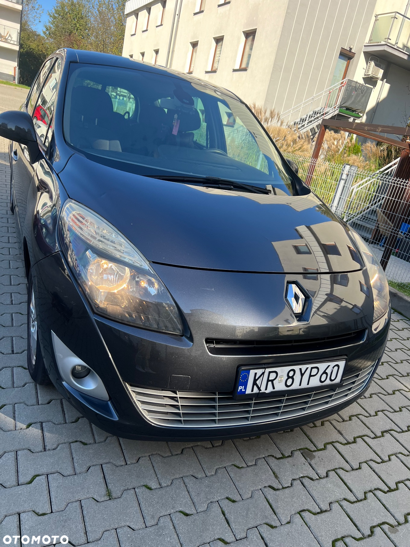 Renault Grand Scenic - 2