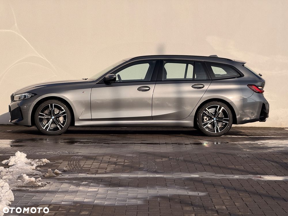 BMW Seria 3 330i xDrive M Sport - 3