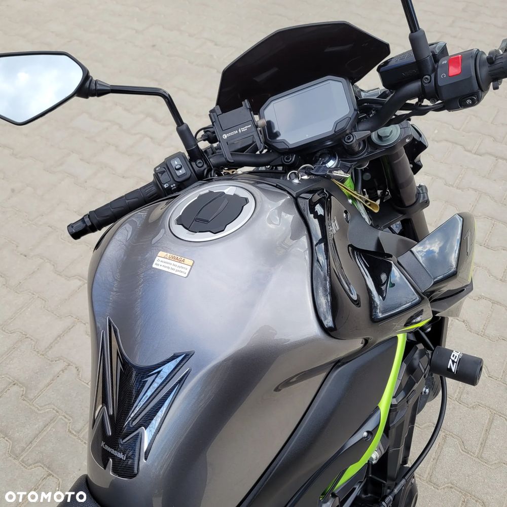 Kawasaki Z 900 - 19