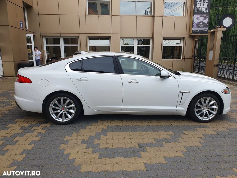 Jaguar XF 2.0 - 3