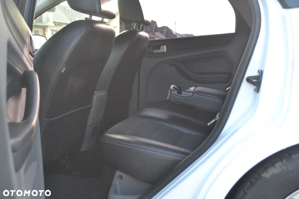 Ford Focus 1.6 TDCi DPF Sport - 14