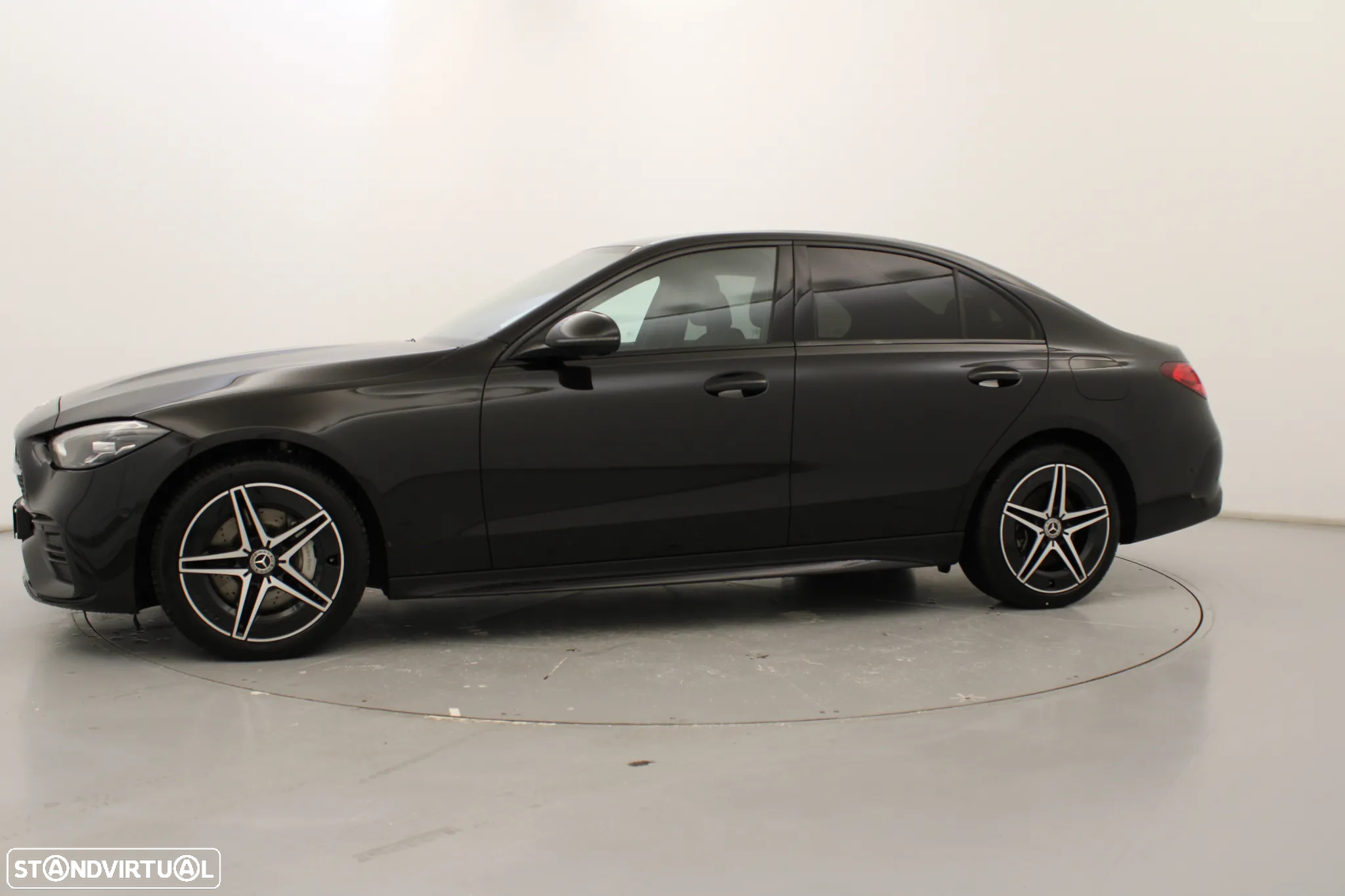 Mercedes-Benz C 300 de AMG Line - 13