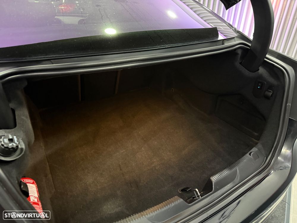 Jaguar XE 20d Aut. R-Sport - 13