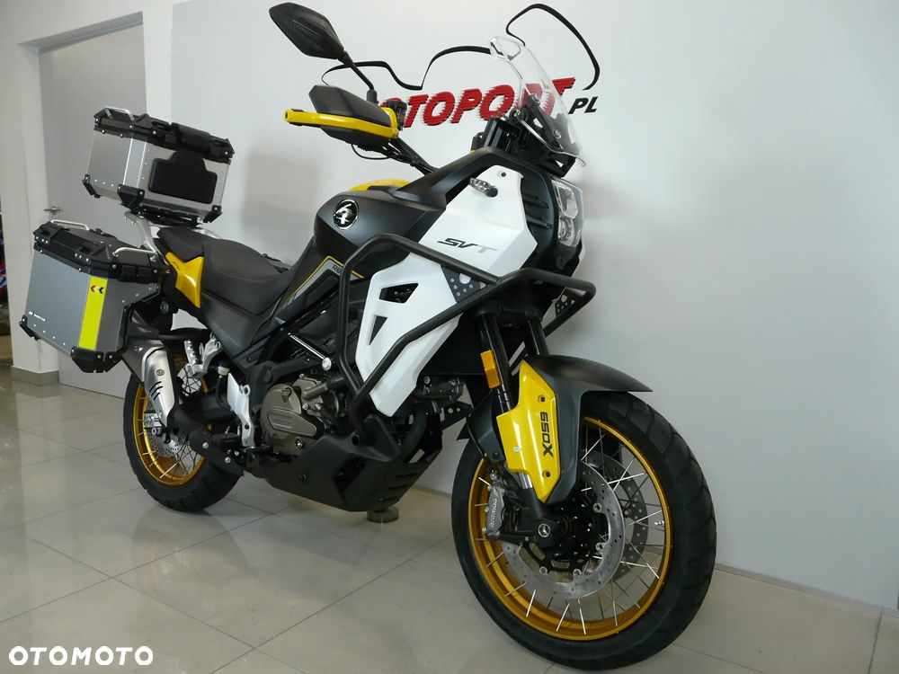QJMOTOR SVT 650X - 2