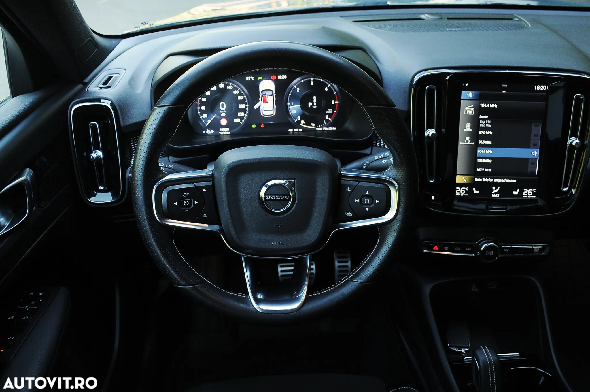 Volvo XC 40 D4 AWD Geartronic R-Design - 11