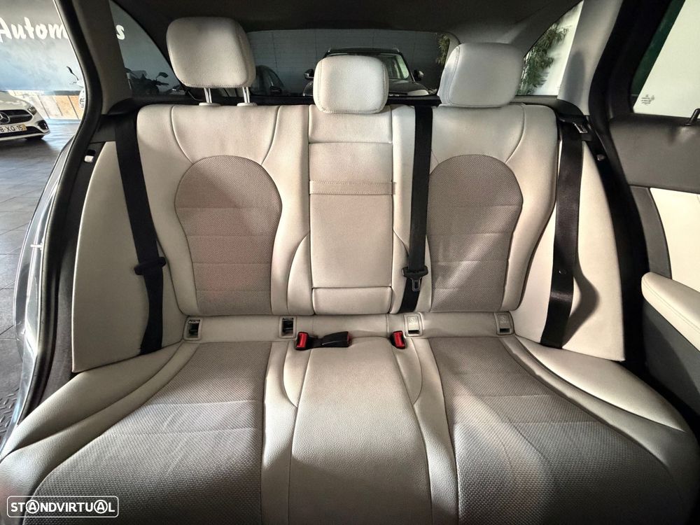 Mercedes-Benz C 350 e T 7G-TRONIC Edition - 34