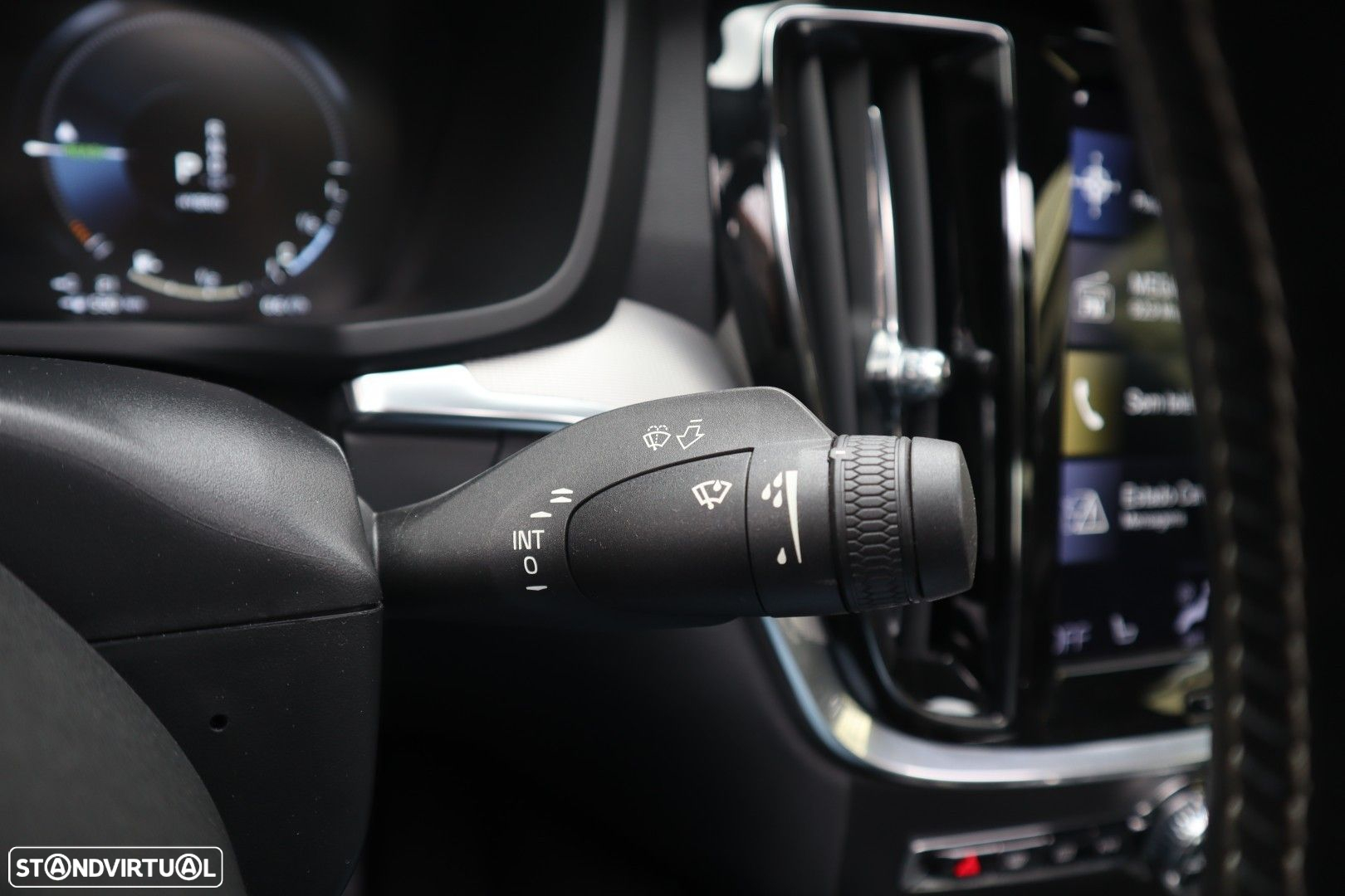Volvo S60 2.0 T8 PHEV R-Design AWD - 38