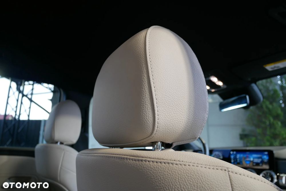 Mercedes-Benz GLB 250 4Matic 8G-DCT - 27