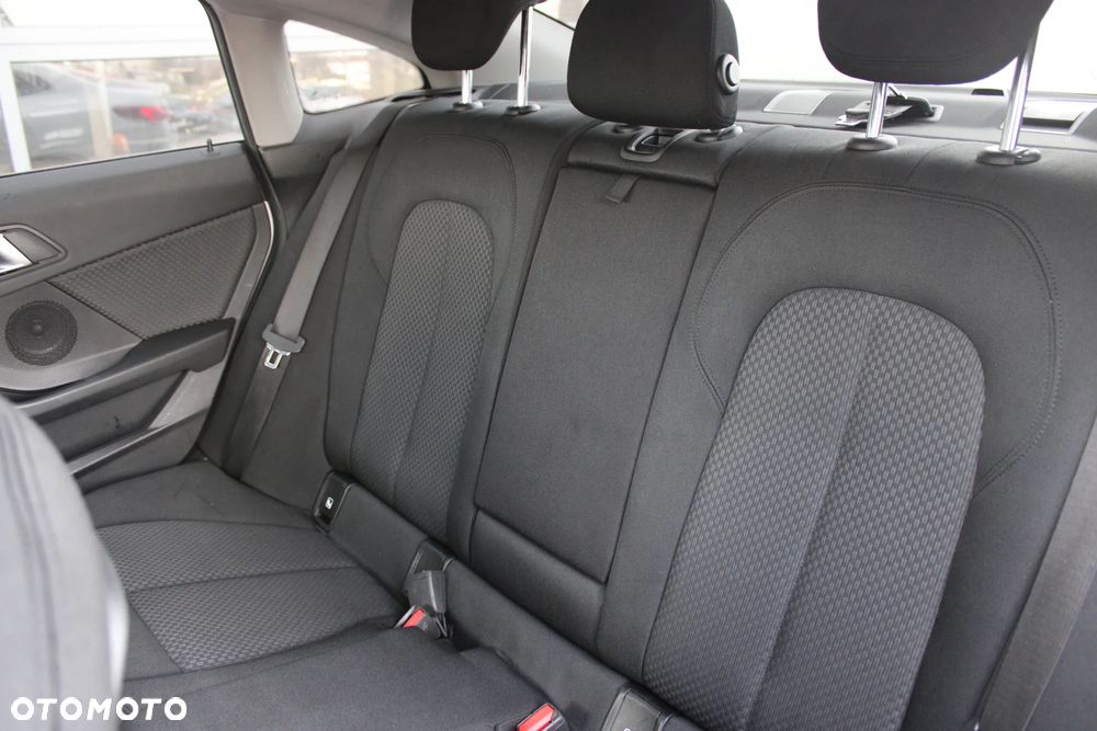 BMW Seria 2 218i Advantage - 19