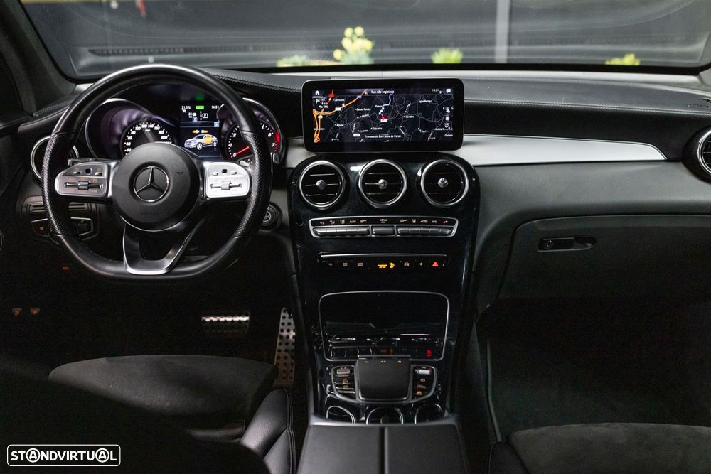 Mercedes-Benz GLC 300 e Coupe 4Matic 9G-TRONIC AMG Line - 14