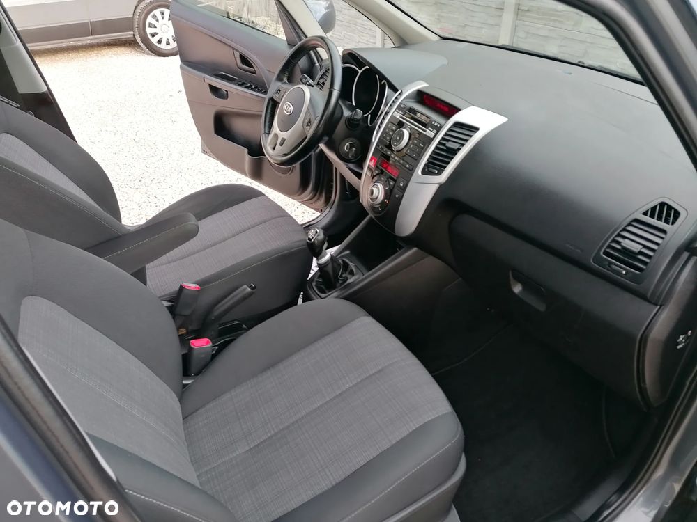 Kia Venga 1.6 CVVT Fifa World Cup Edition - 11