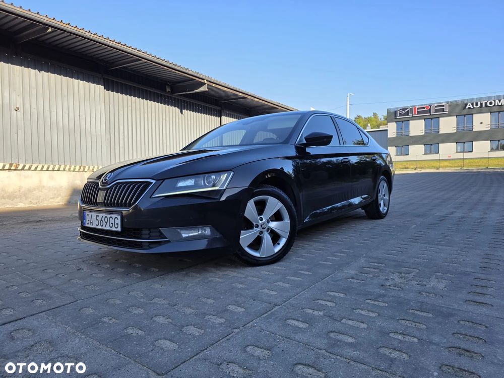 Skoda Superb 2.0 TDI Ambition DSG - 2