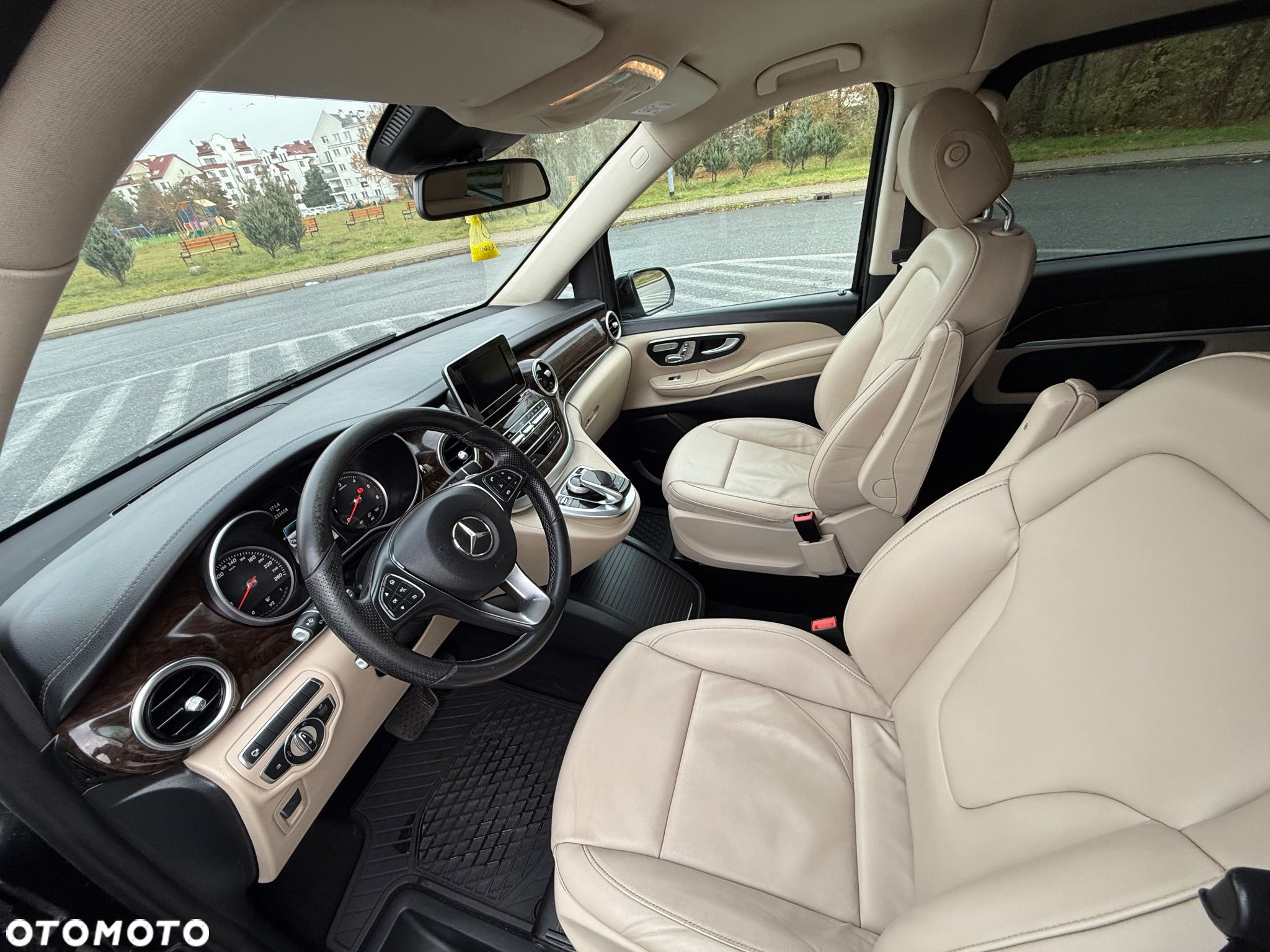 Mercedes-Benz Klasa V 220 d kompakt 4Matic 7G-TRONIC Avantgarde - 11