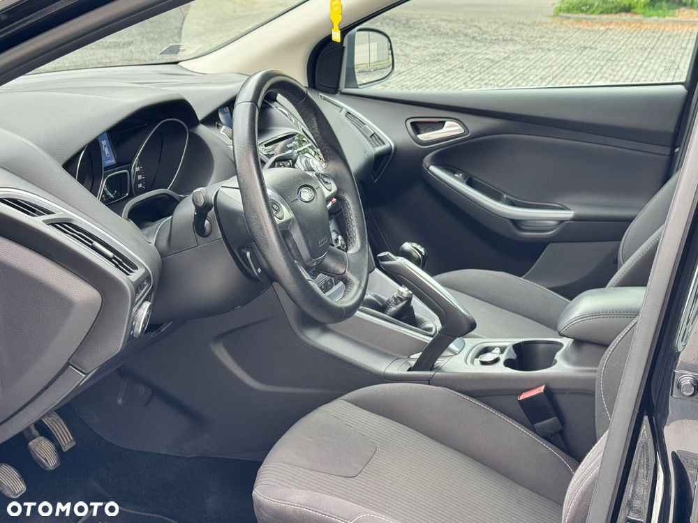 Ford Focus 1.6 EcoBoost Titanium - 16