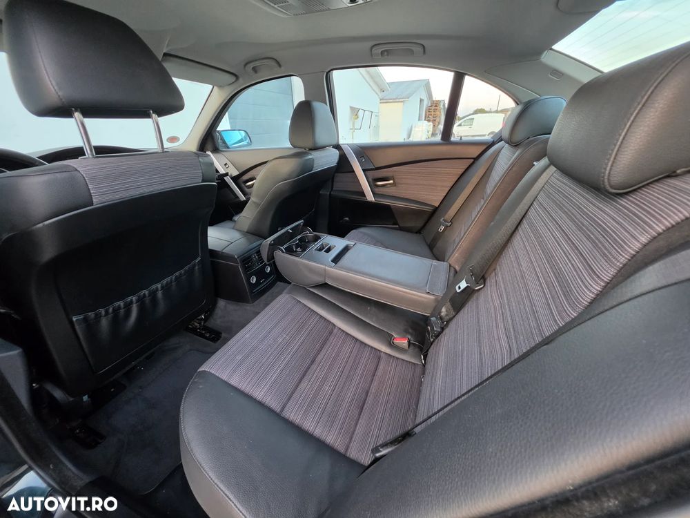 BMW Seria 5 530d - 34