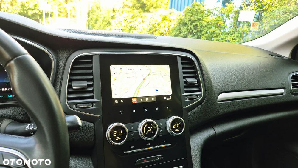 Renault Megane 1.6 E-TECH Plug-In Zen - 12