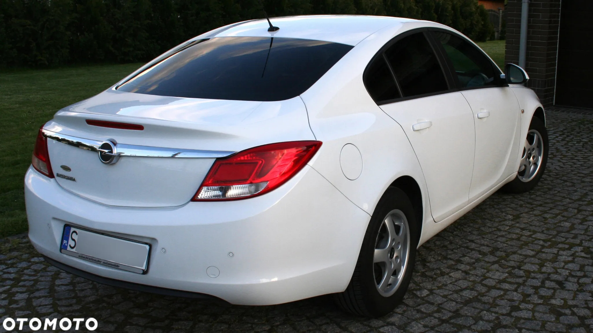 Opel Insignia 1.6 - 16