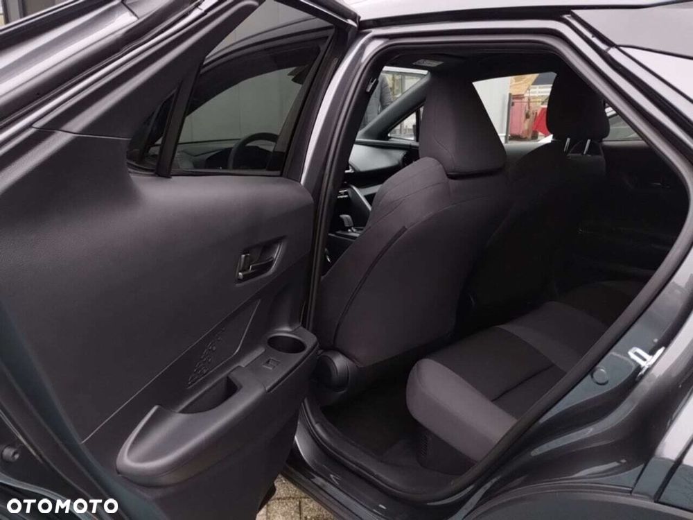 Toyota C-HR - 6