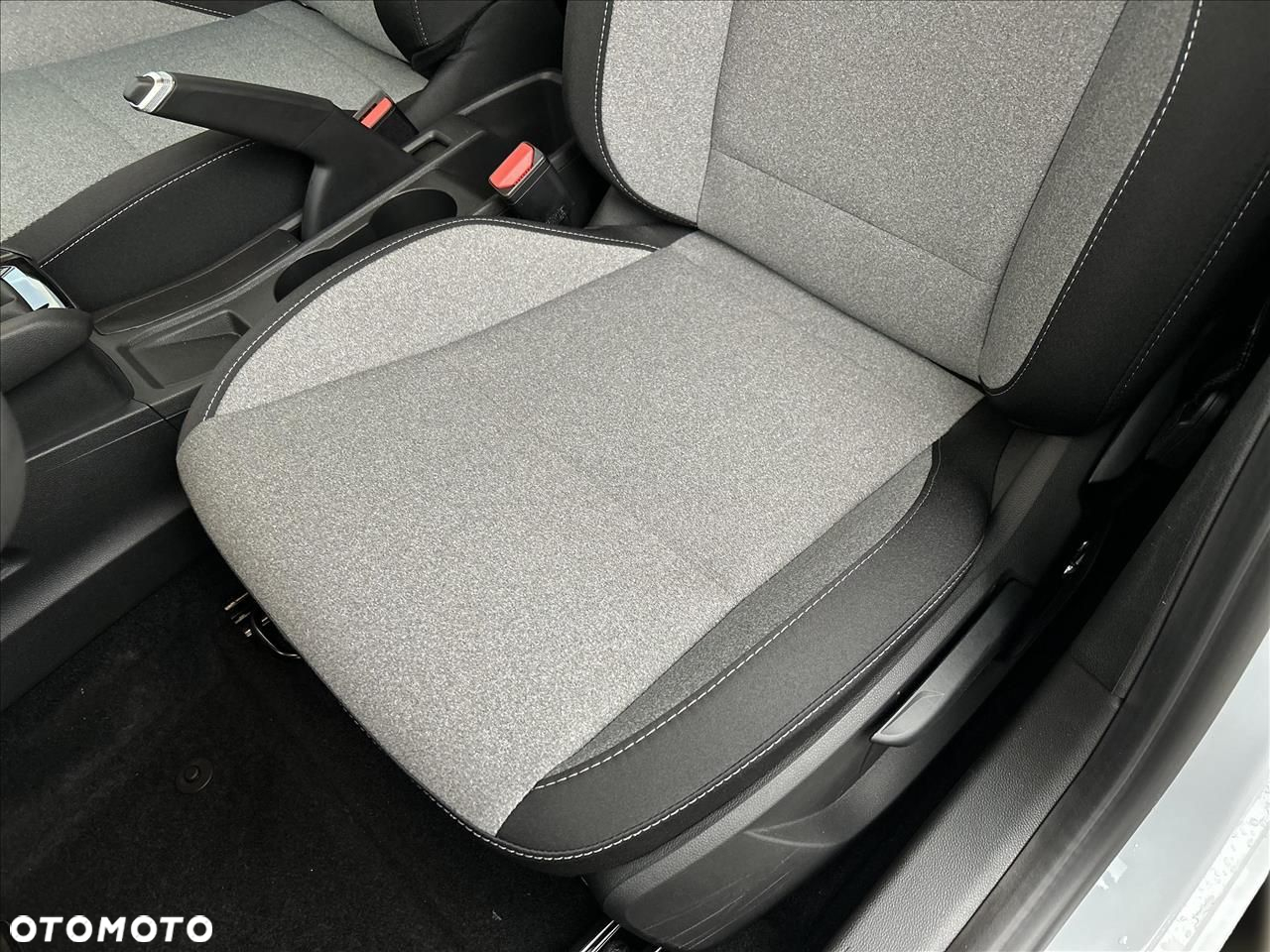 Renault Clio 1.0 TCe Evolution - 12