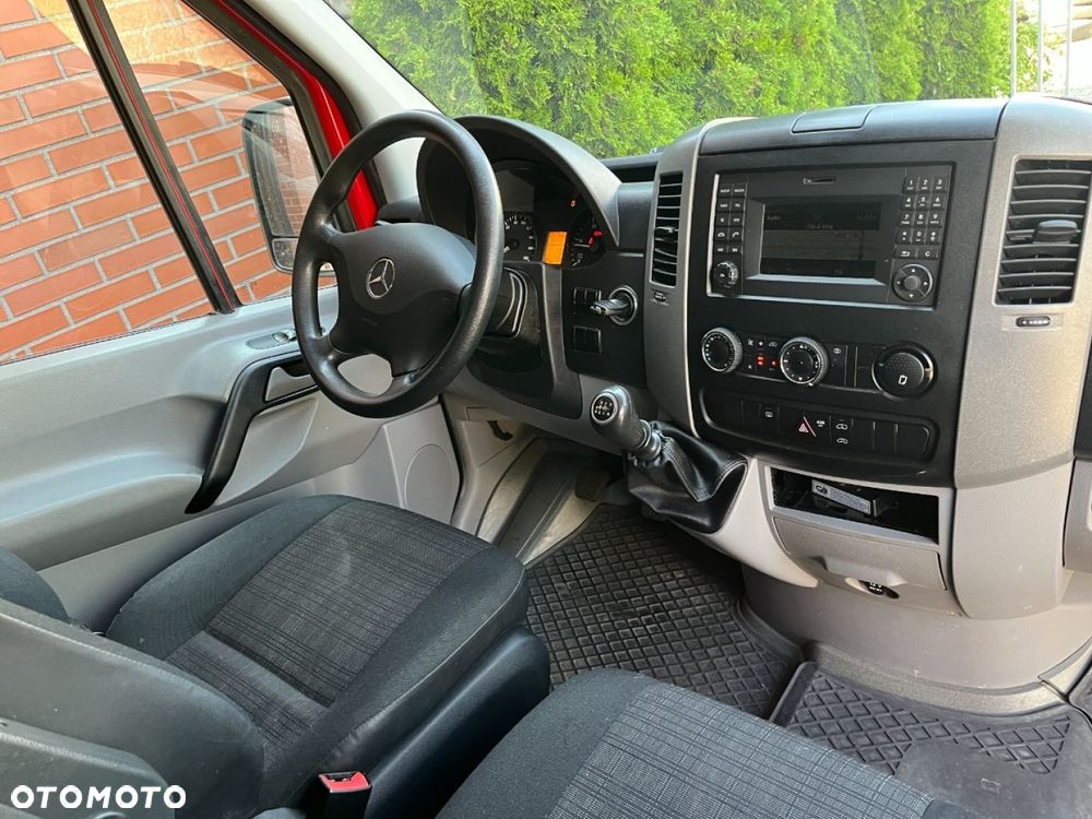 Mercedes-Benz Sprinter - 7