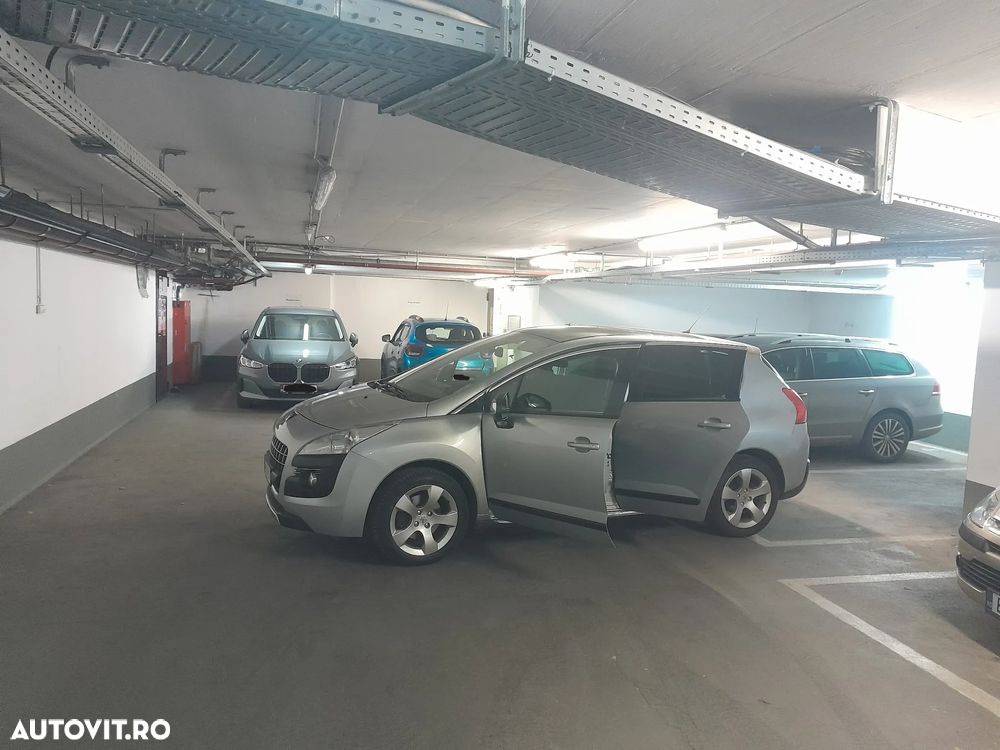 Peugeot 3008 2.0 HDI FAP Premium - 1