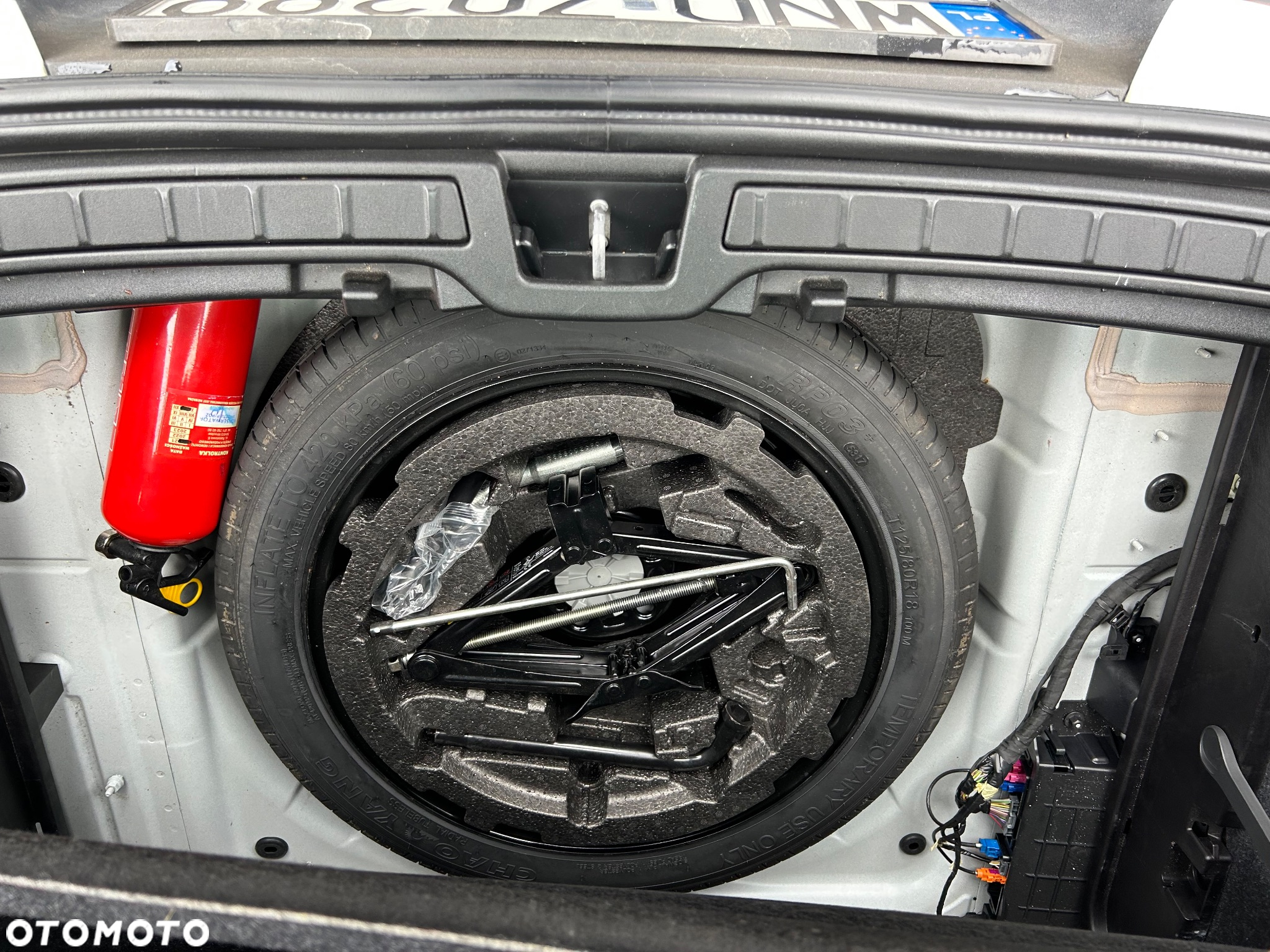 Volvo XC 40 T5 AWD Momentum Pro - 19