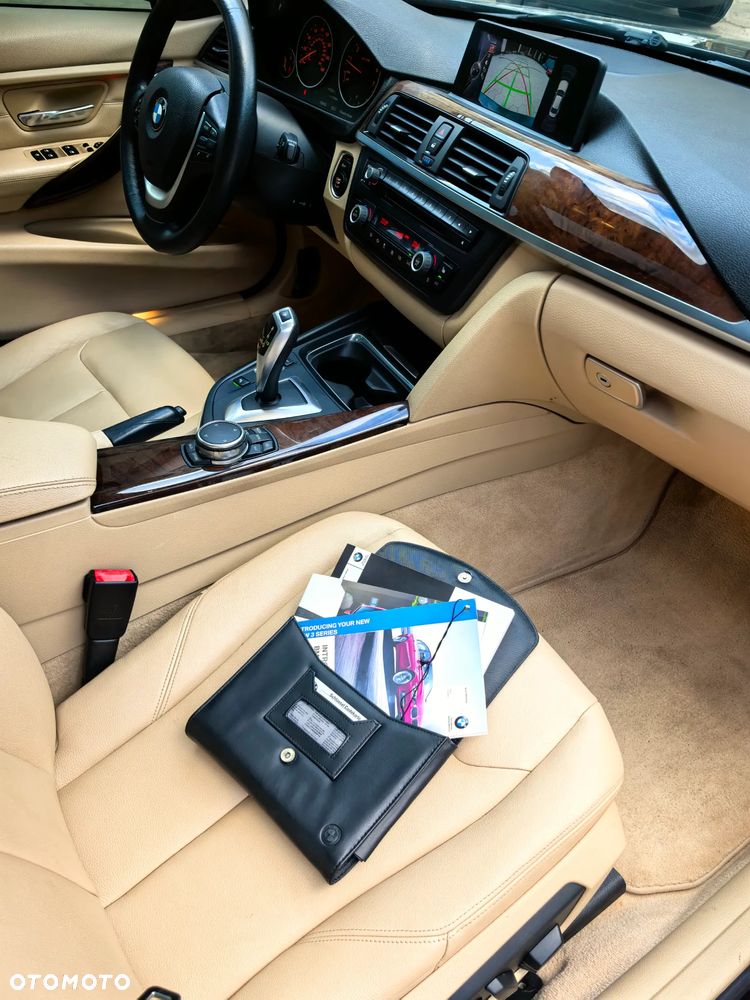 BMW Seria 3 328i xDrive Sport Line - 11